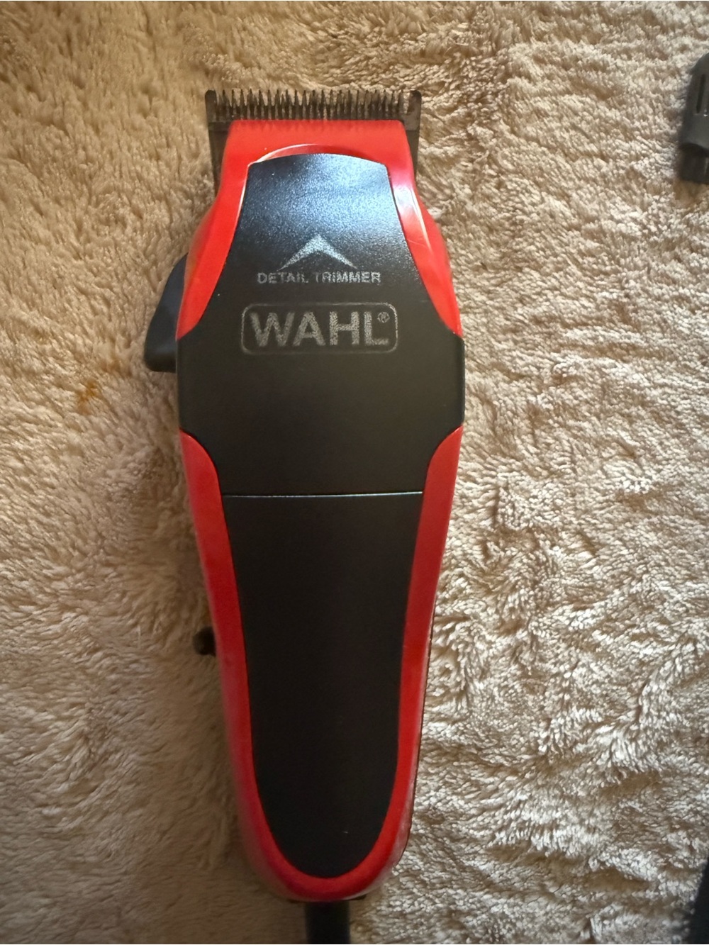 Wahl Detail Trimmer in Black and Red